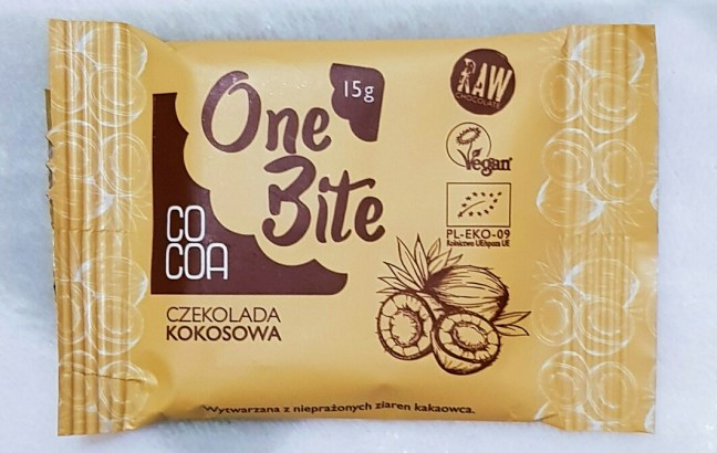 Cocoa vegan one bite ciocolată vegana cu cocos Cocoa vegan one bite ciocolată vegana cu cocos