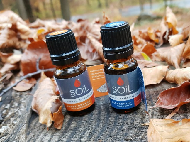 SOiL - Uleiuri esențiale, organice, pentru aromaterapie, masaj și relaxare portocale menta SOiL - Uleiuri esențiale, organice, pentru aromaterapie, masaj și relaxare portocale menta