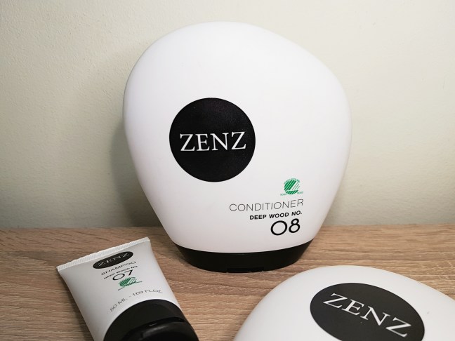 Zenz Organic, i+m Naturkosmetik Berlin, vegan, cruelty-free, Glanz, balance, volum, strălucire, deep wood, eucalipt, sampon, balsam, narah, organic