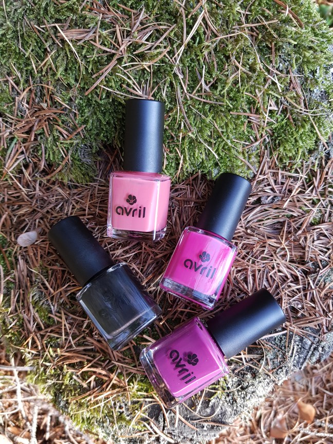 Ojă 7 free Avril Nuit Noir Pourpre Vânătă Roz Patinat vegan netestat pe animale Ojă 7 free Avril Nuit Noir Pourpre Vânătă Roz Patinat vegan netestat pe animale